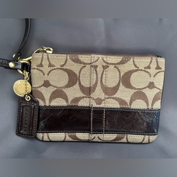 Coach Handbags - Coach Wrislet